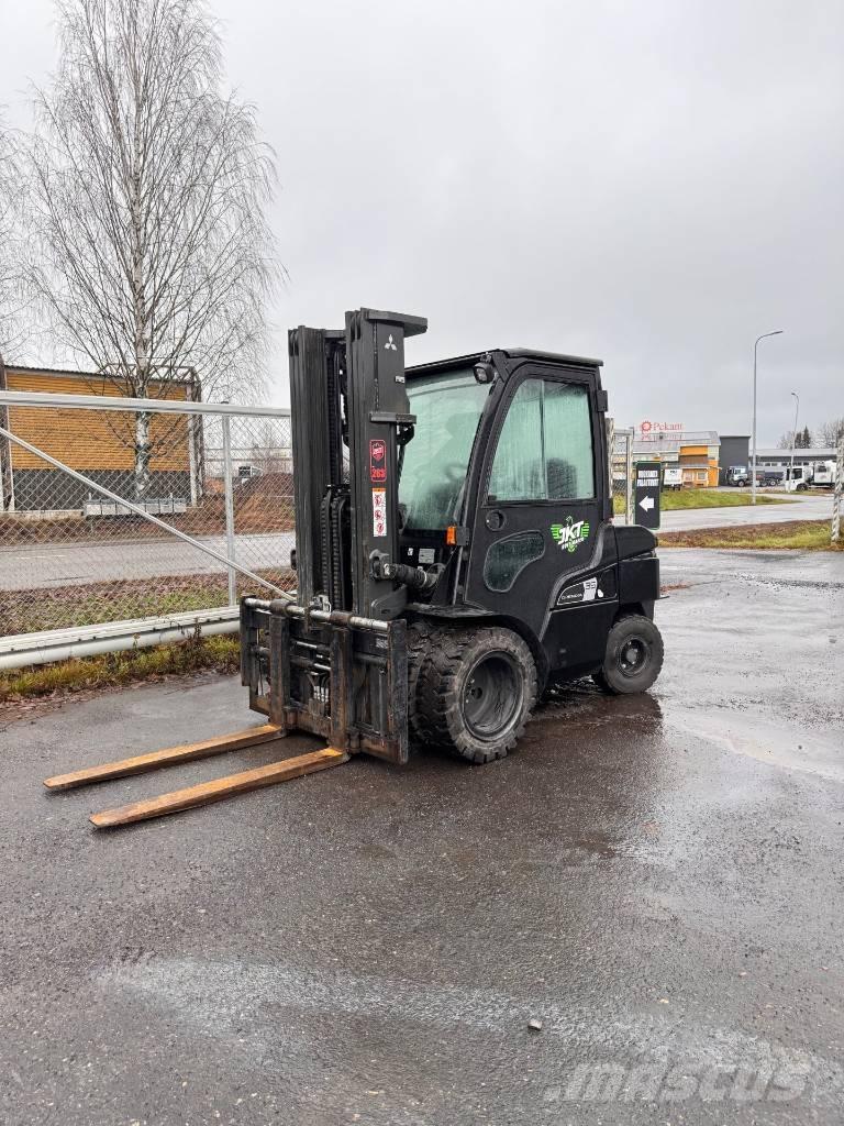 Mitsubishi FD 35 N3 Dizelski viličari