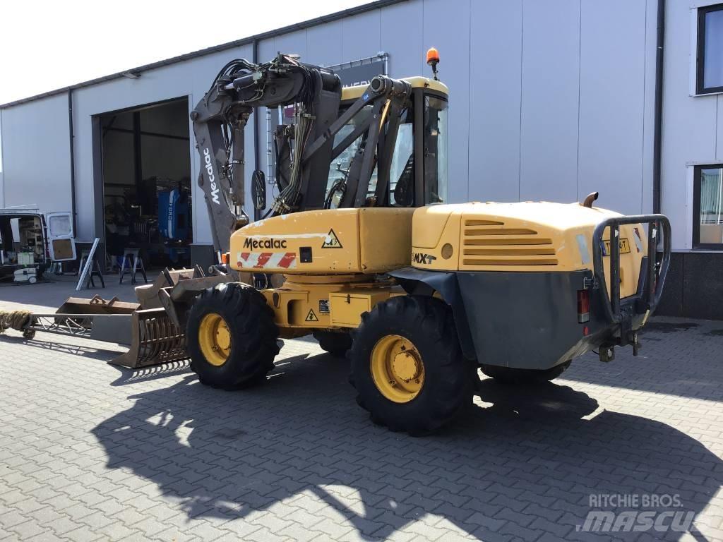 Mecalac 12 MXT Bageri na kotačima