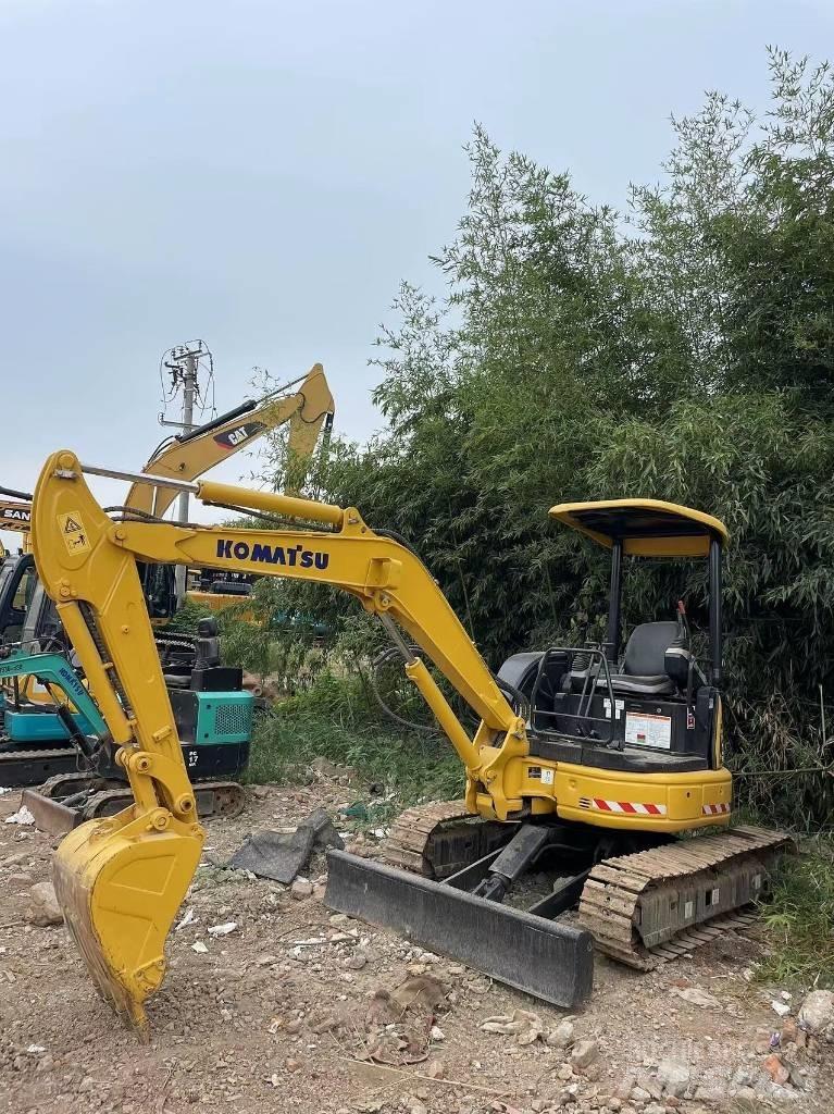 Komatsu PC35 Mini bageri <7t