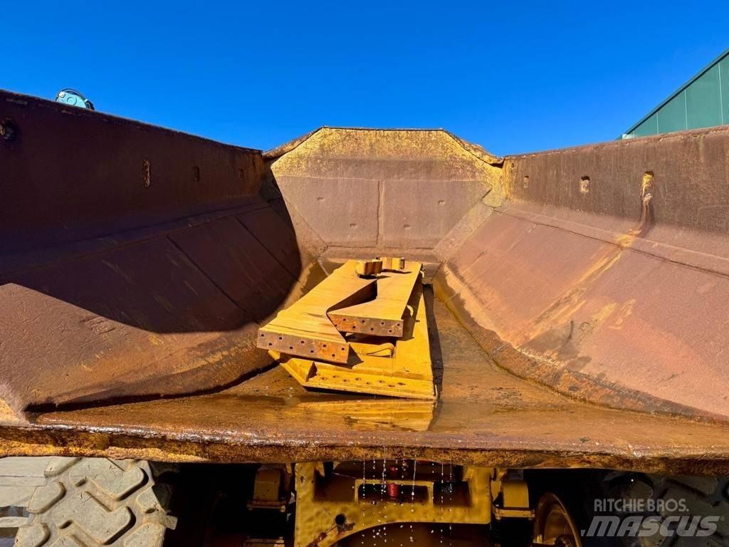 CAT 740 Zglobni demperi