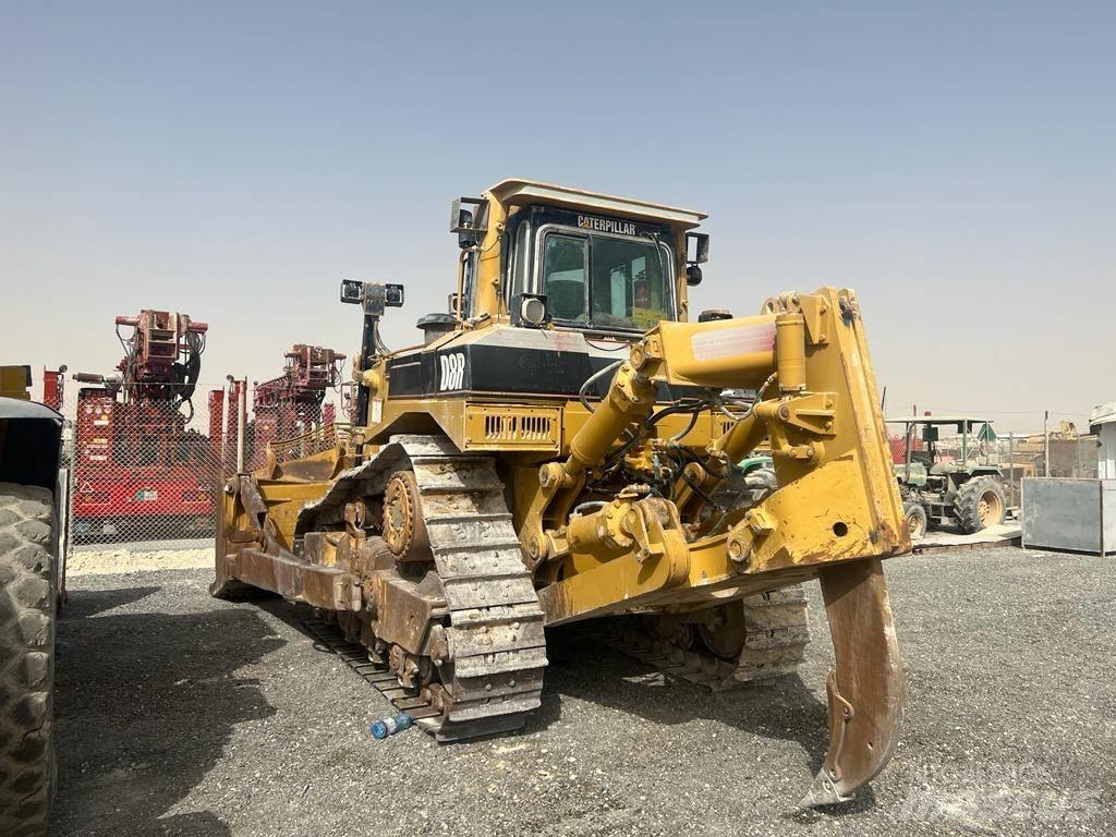 CAT D 8 R Buldožeri gusjeničari