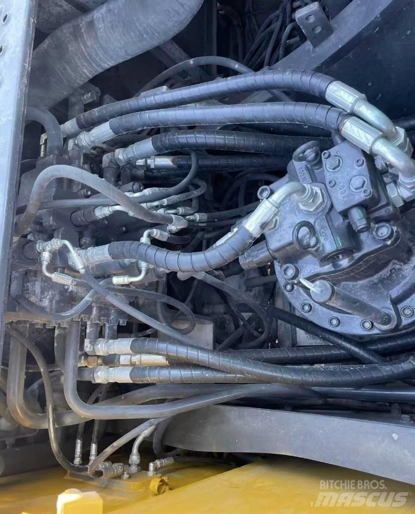 Volvo 240 CLD Bageri gusjeničari