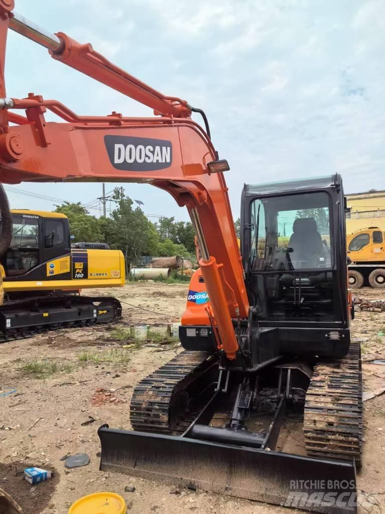 Doosan DX 60 Bageri gusjeničari