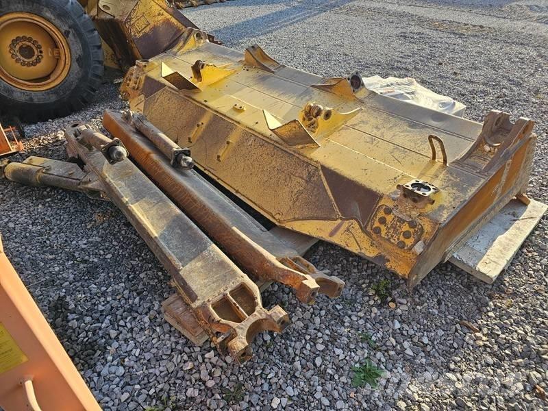 Komatsu D 65 WX-17 Buldožeri gusjeničari