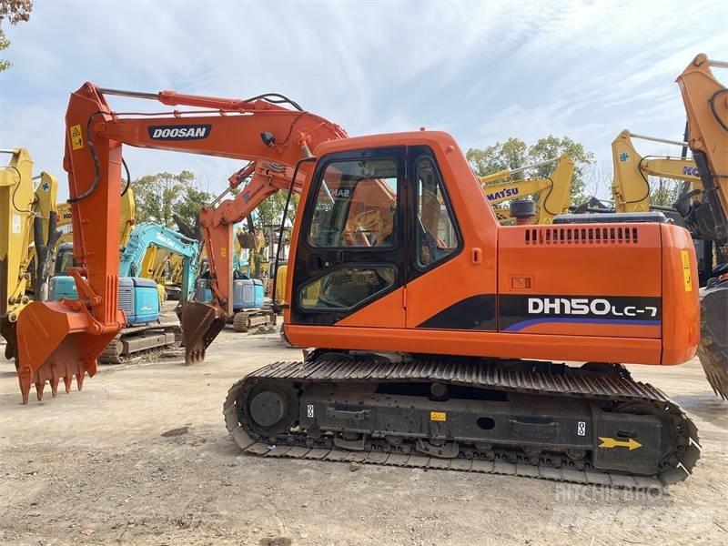 Doosan DX150 Bageri gusjeničari