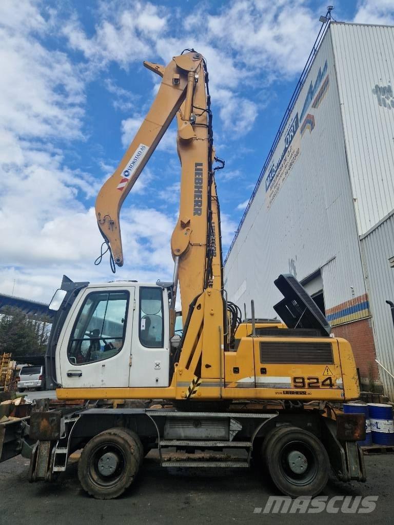 Liebherr A924C Bageri za manipuliranje materijalom / otpadom