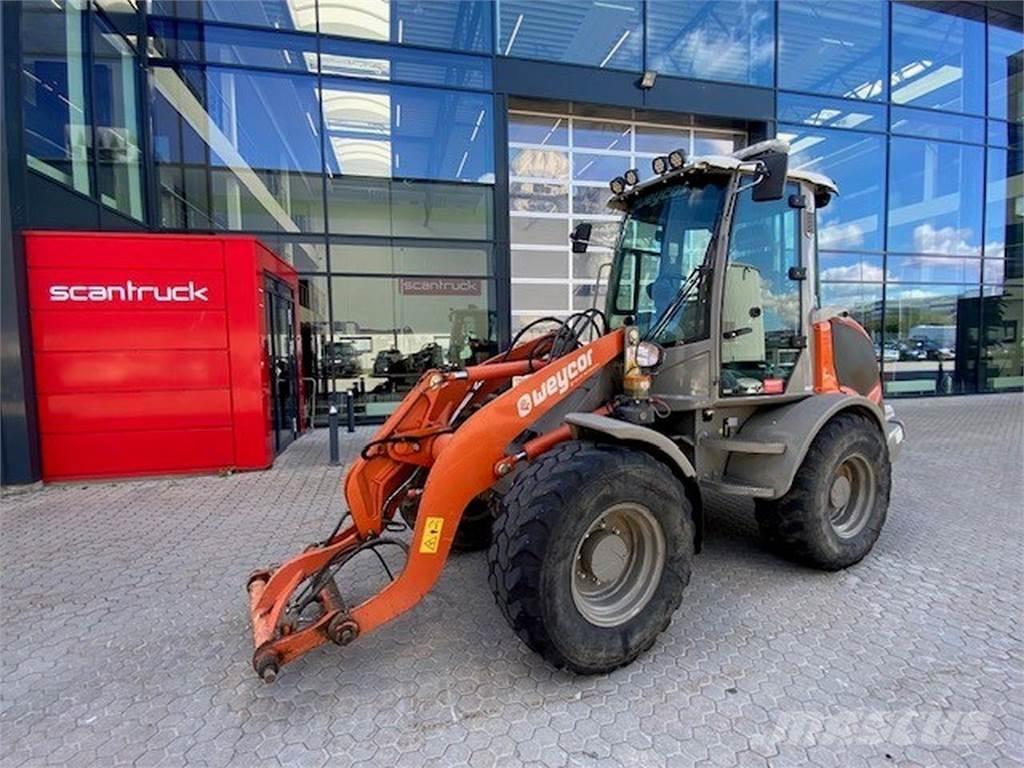 Weycor AR420 Višenamjenski utovarivači