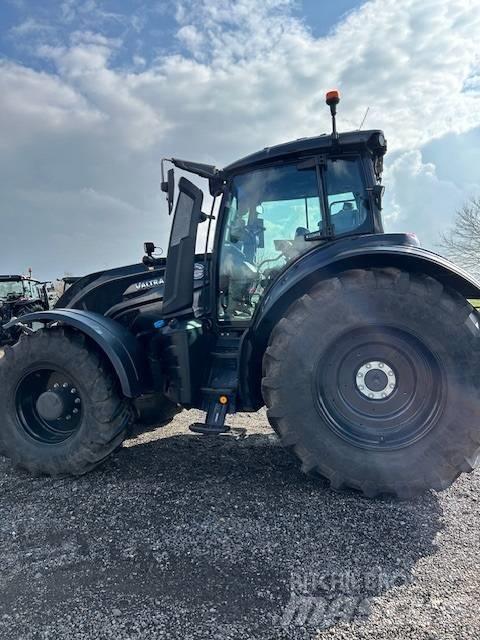 Valtra T 235 D Traktori