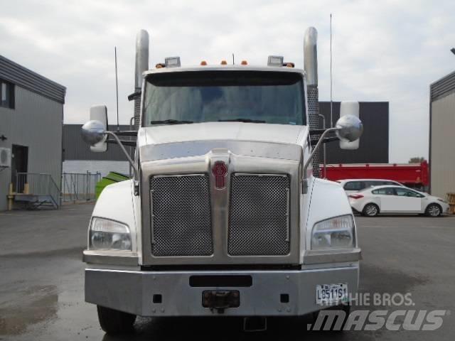 Kenworth T 880 Traktorske jedinice