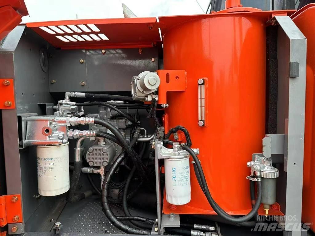 Hitachi ZX 120 Bageri gusjeničari