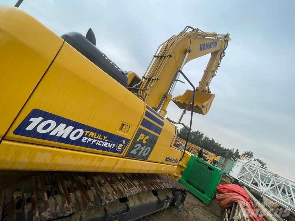 Komatsu PC210-10MO Bageri gusjeničari