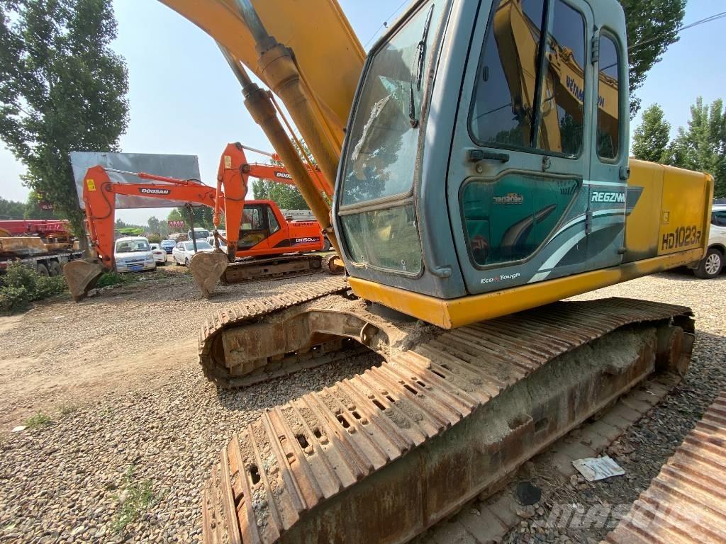 Kato HD 1023 R Bageri gusjeničari