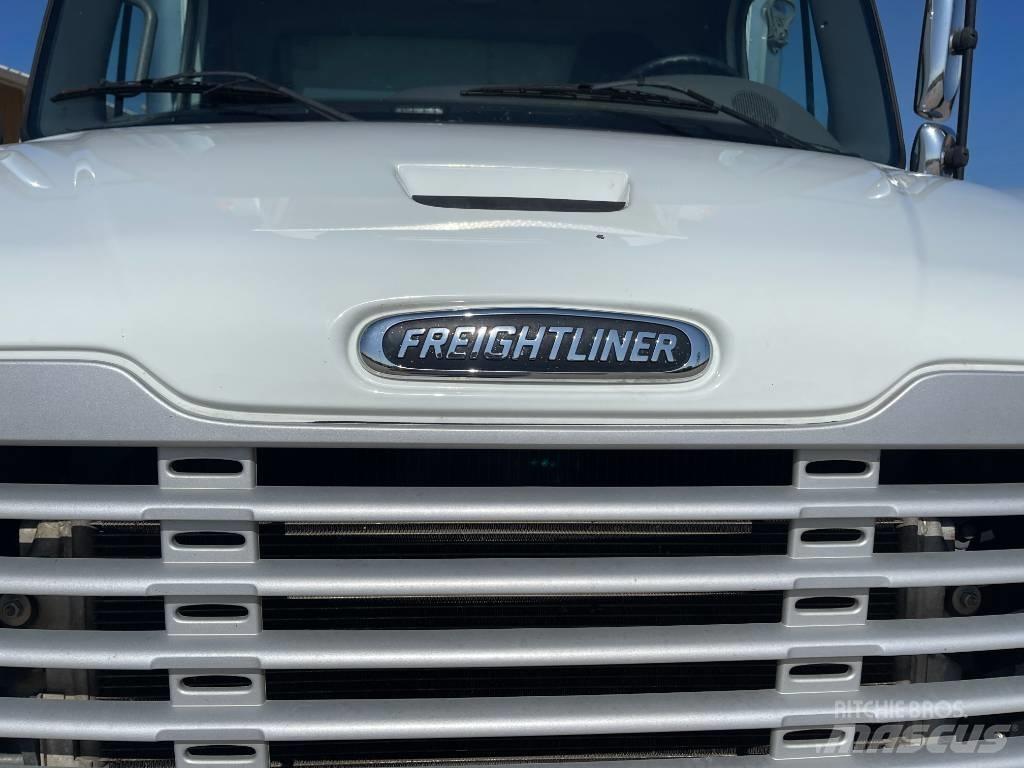 Freightliner M 106 Kamioni hladnjače