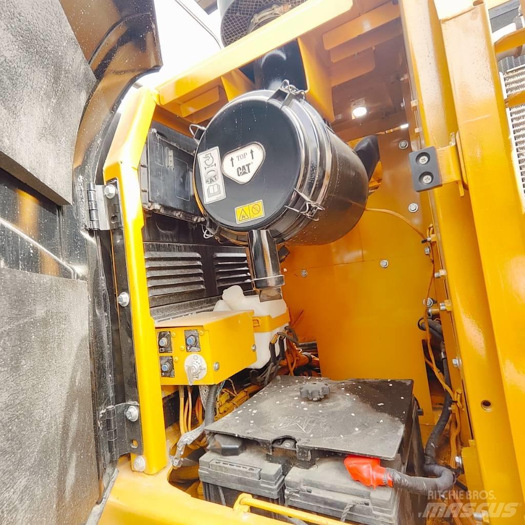 CAT 320D Bageri gusjeničari
