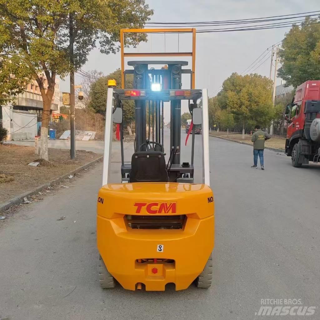 TCM FD30 Dizelski viličari