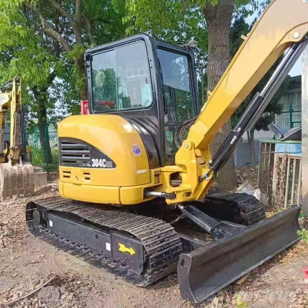 CAT 304CR Mini bageri <7t
