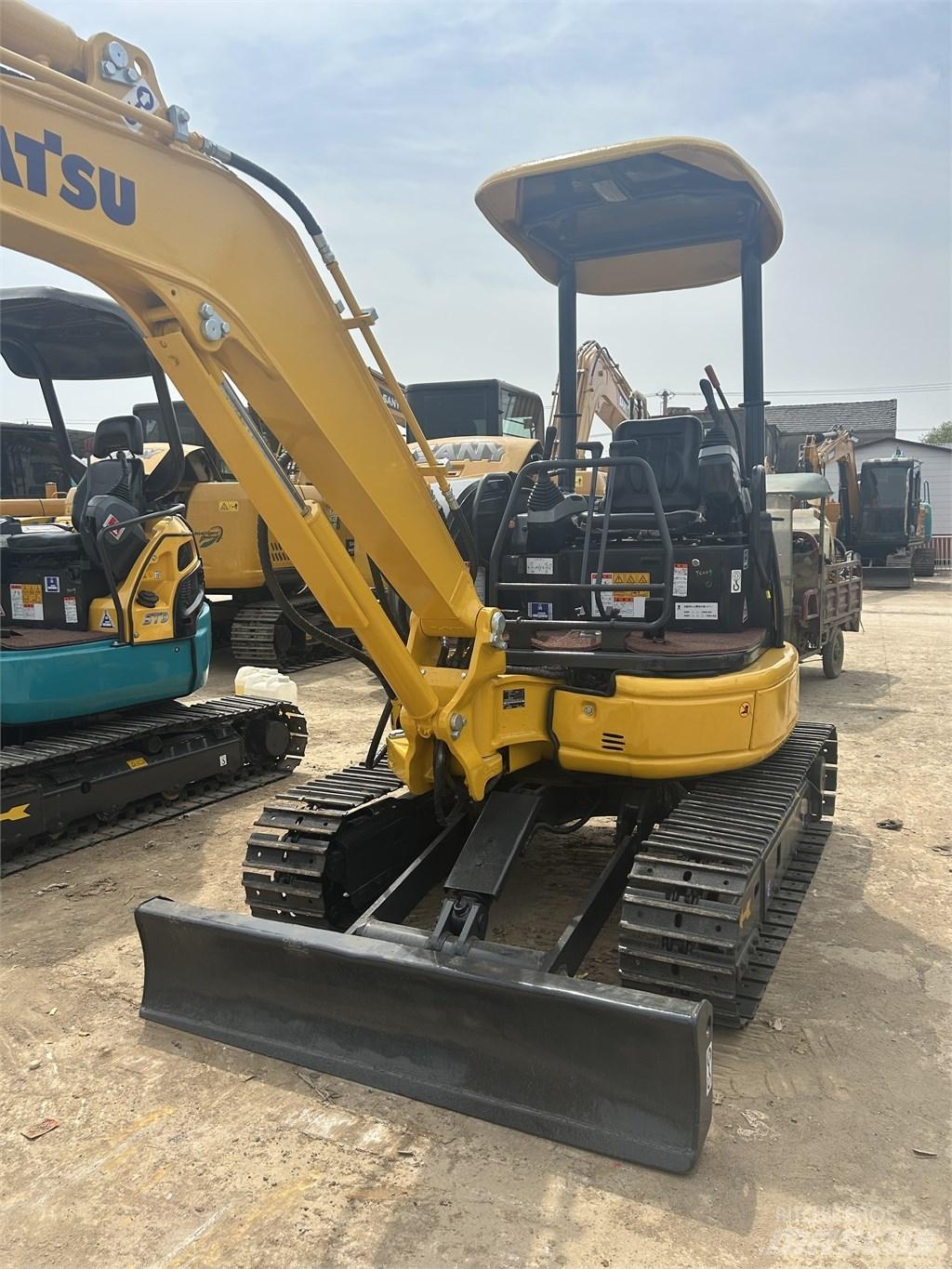 Komatsu PC30 Mini bageri <7t