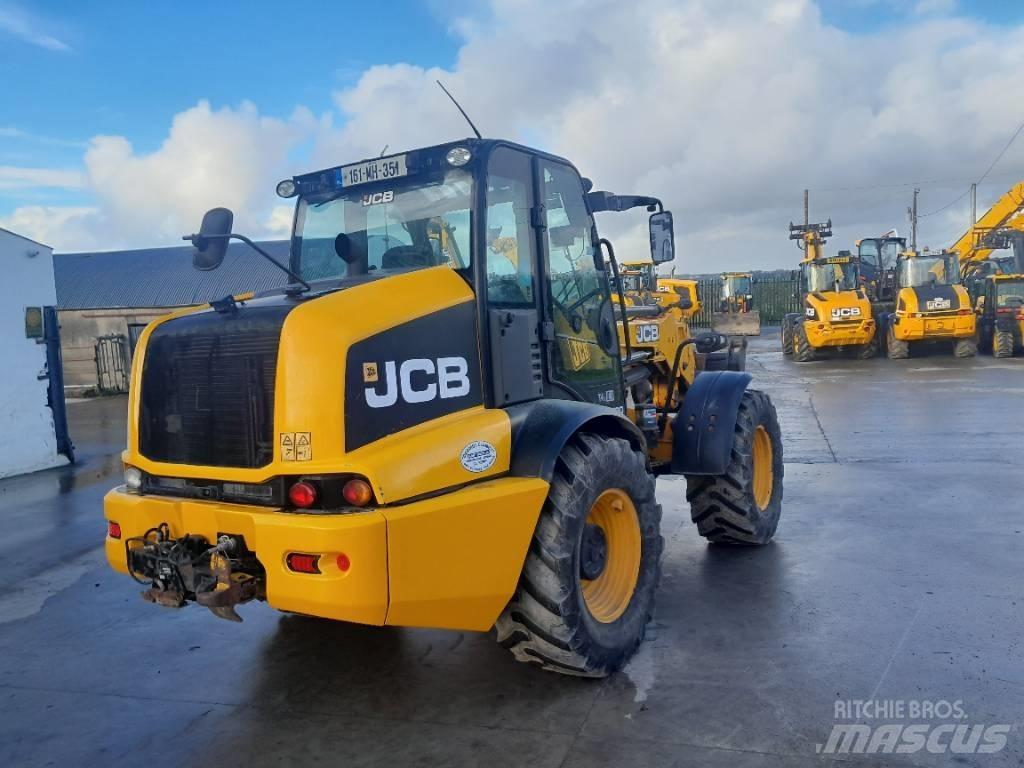 JCB TM 320 S Poljoprivredni teleskopski utovarivači