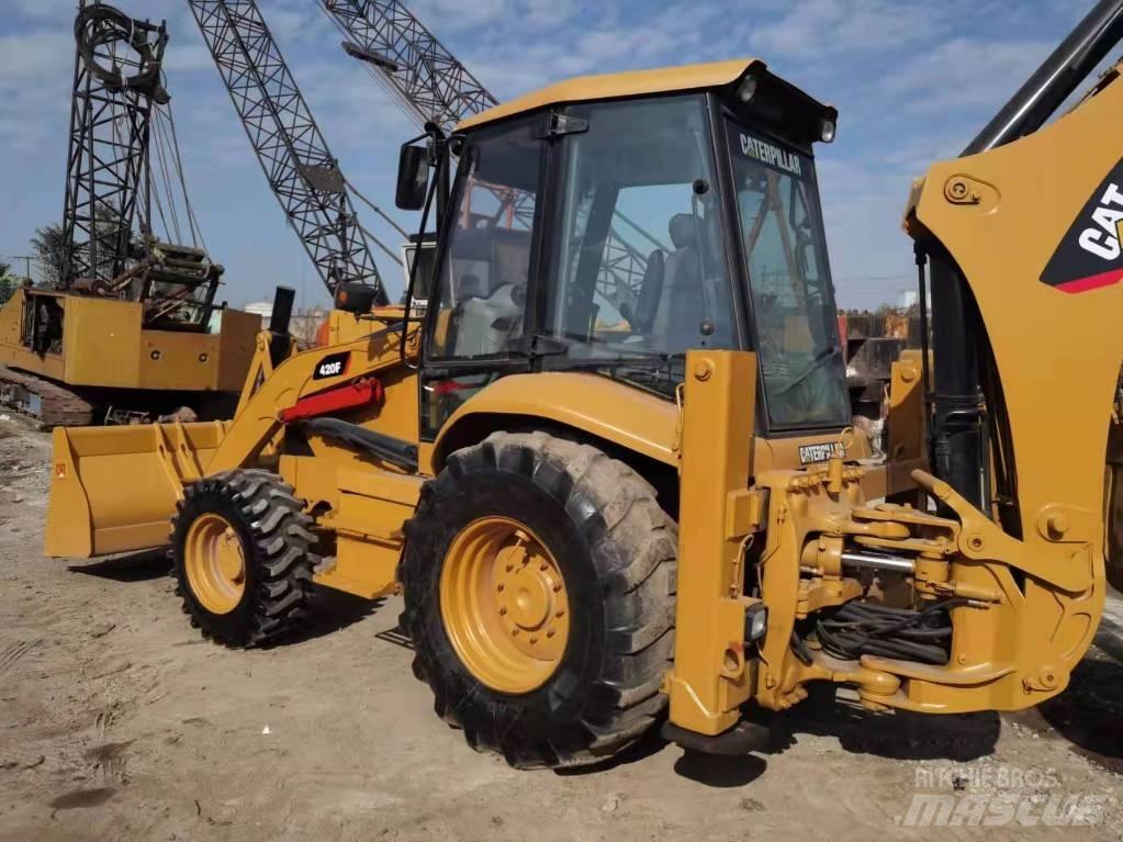 CAT 420 F Utovarni rovokopači