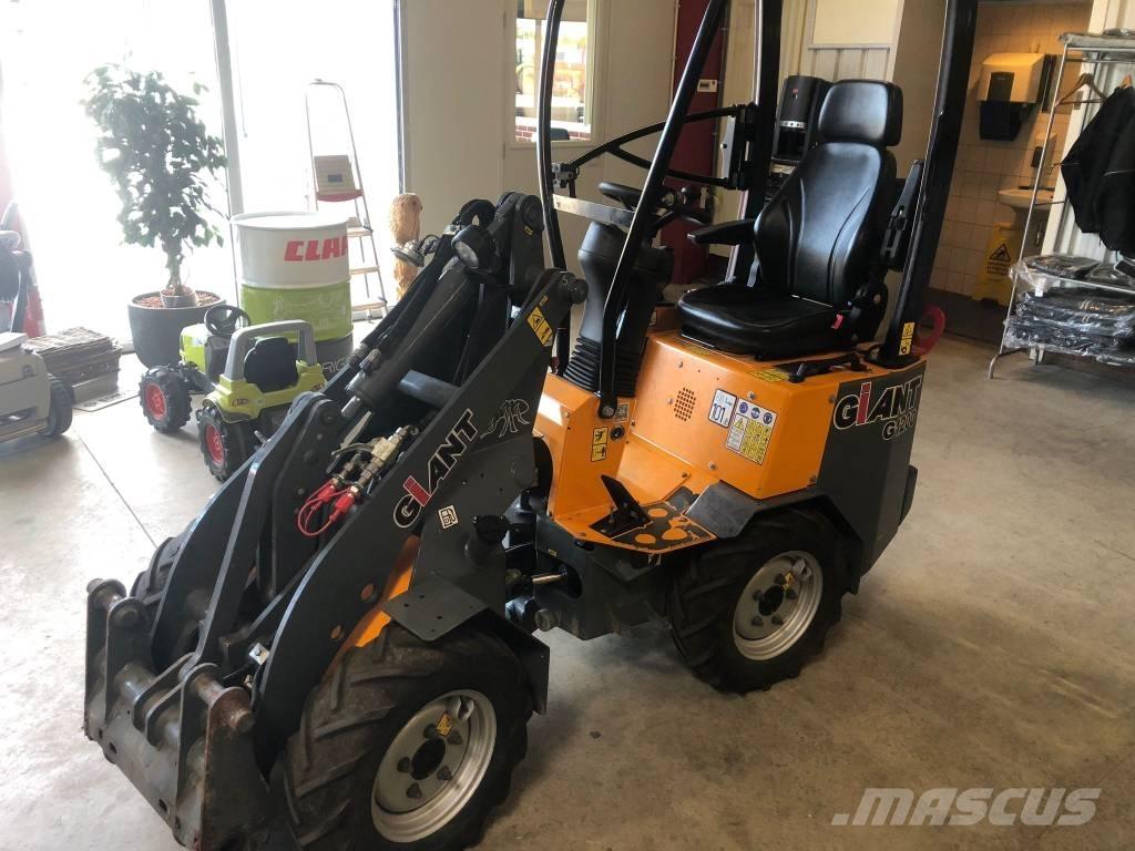 GiANT G 1200 Višenamjenski utovarivači