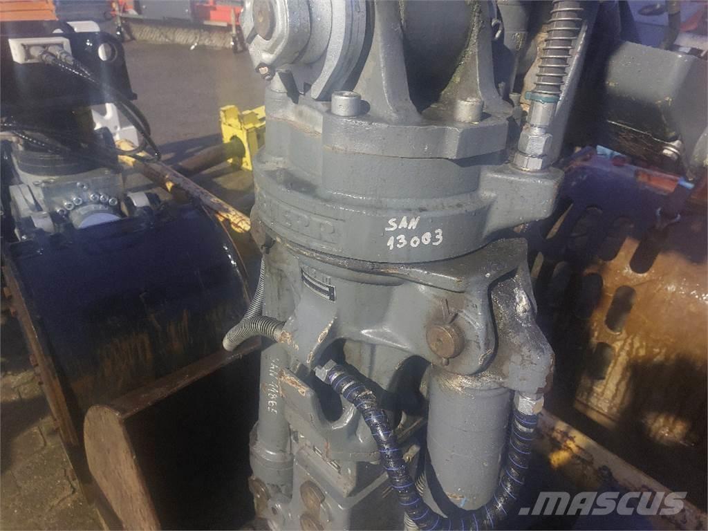 Liebherr GM 8 Dodatna oprema za betonske radove