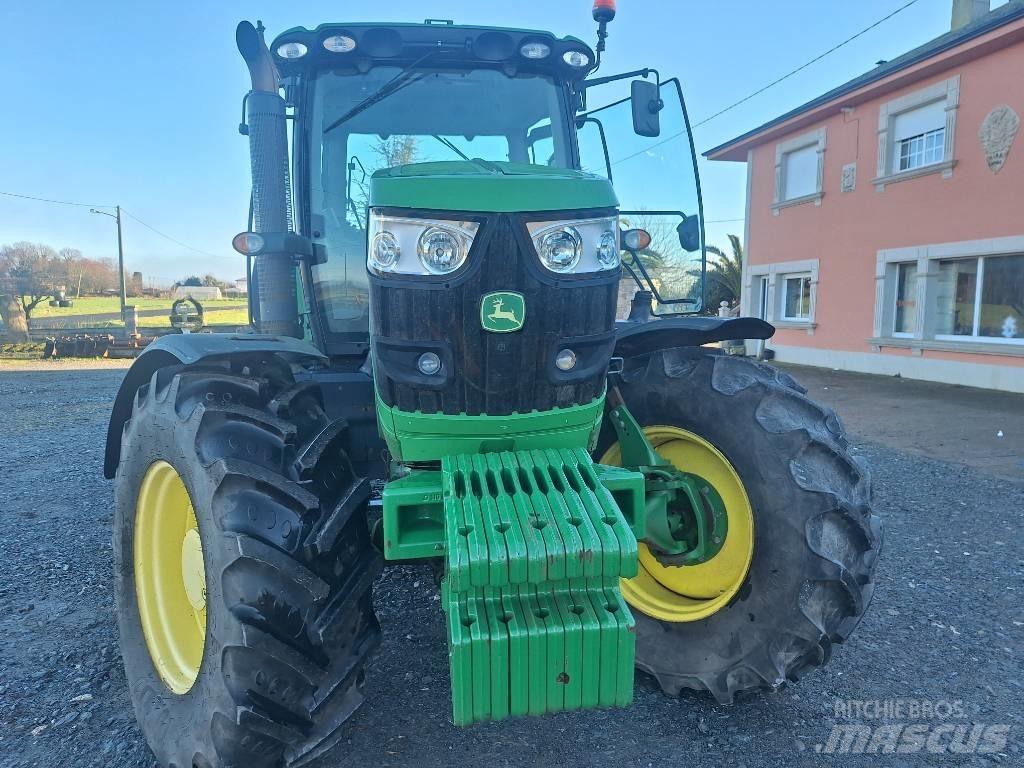 John Deere 6140 R Traktori