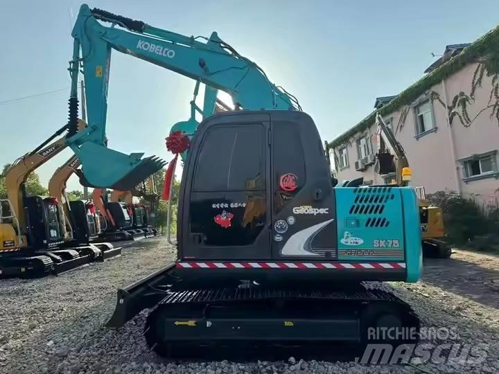 Kobelco SK 75 Bageri gusjeničari