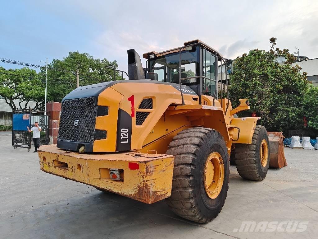 Volvo L 120 Utovarivači na kotačima
