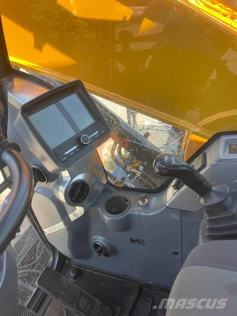 Hyundai 210W-9 Bageri na kotačima