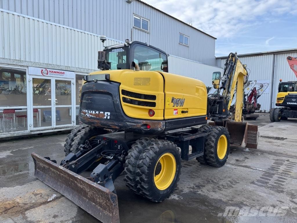 Yanmar B95W (40810) Bageri na kotačima