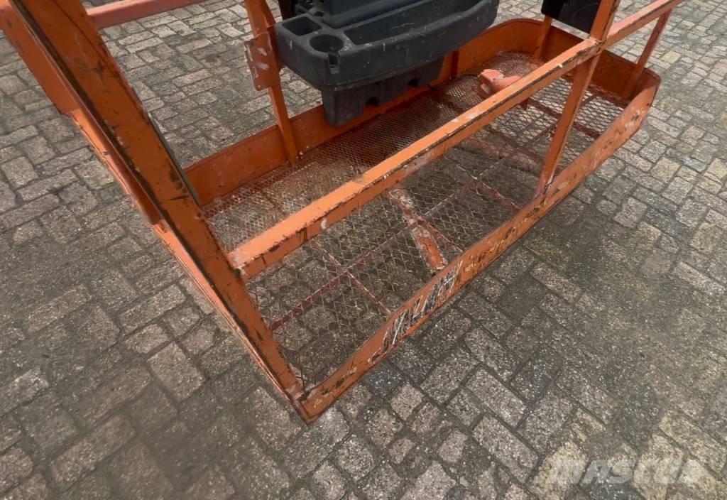 JLG 450 AJ Zglobne podizne platforme