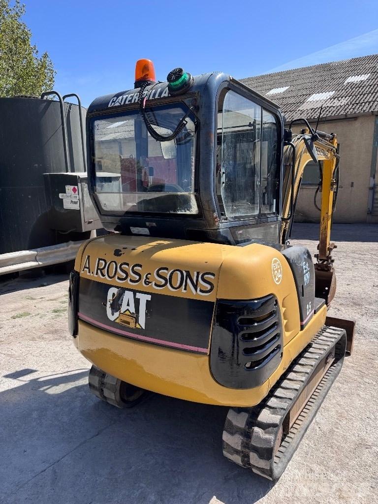 CAT 302.5 Mini bageri <7t