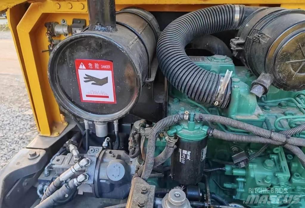 Volvo EC 60 Bageri gusjeničari