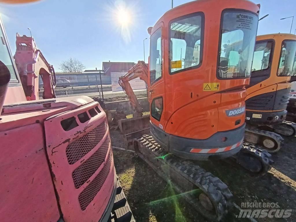 Doosan DX 30 Z Mini bageri <7t