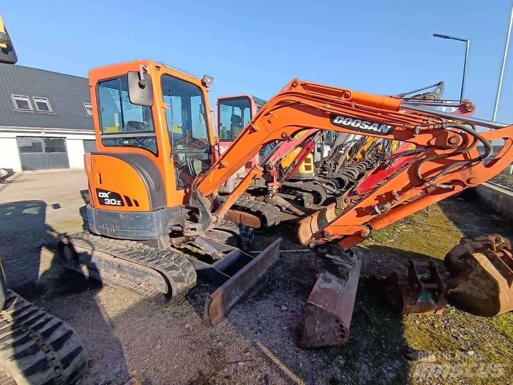 Doosan DX 30 Z Mini bageri <7t