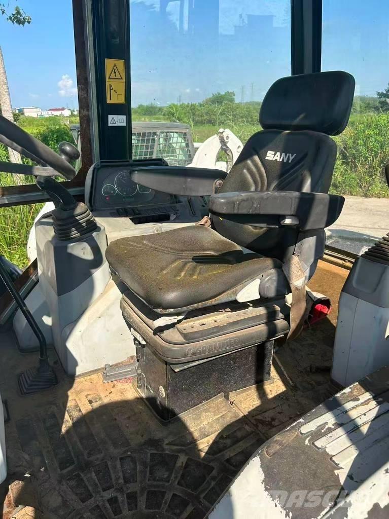 Sany BL 70 C Utovarni rovokopači