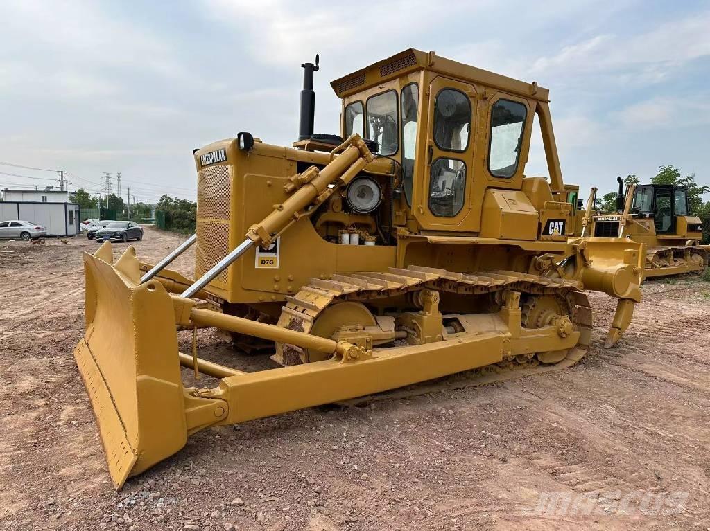CAT D 7 G Buldožeri gusjeničari