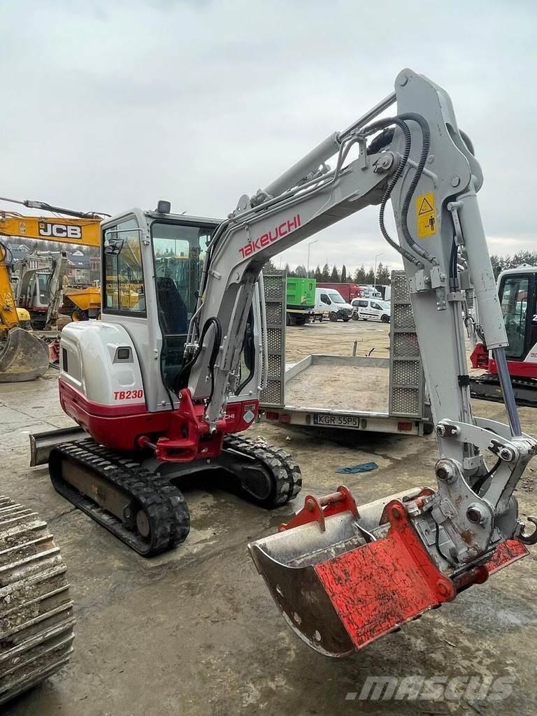 Takeuchi TB230 V3 Mini bageri <7t