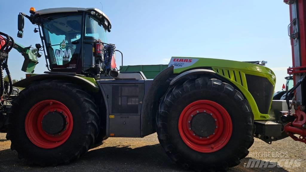 CLAAS Xerion 5000 VC Traktori