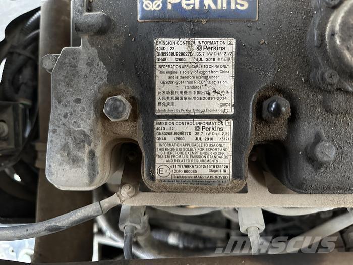 JCB 48Z-1 Bageri gusjeničari