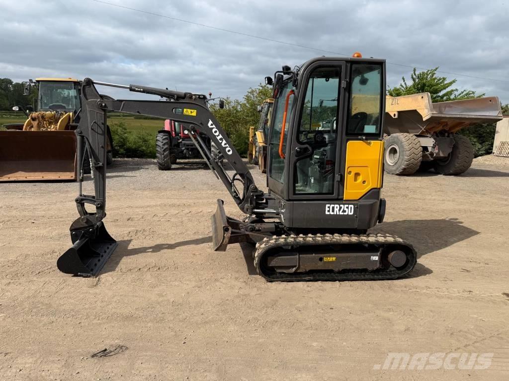Volvo ECR 25 D Mini bageri <7t