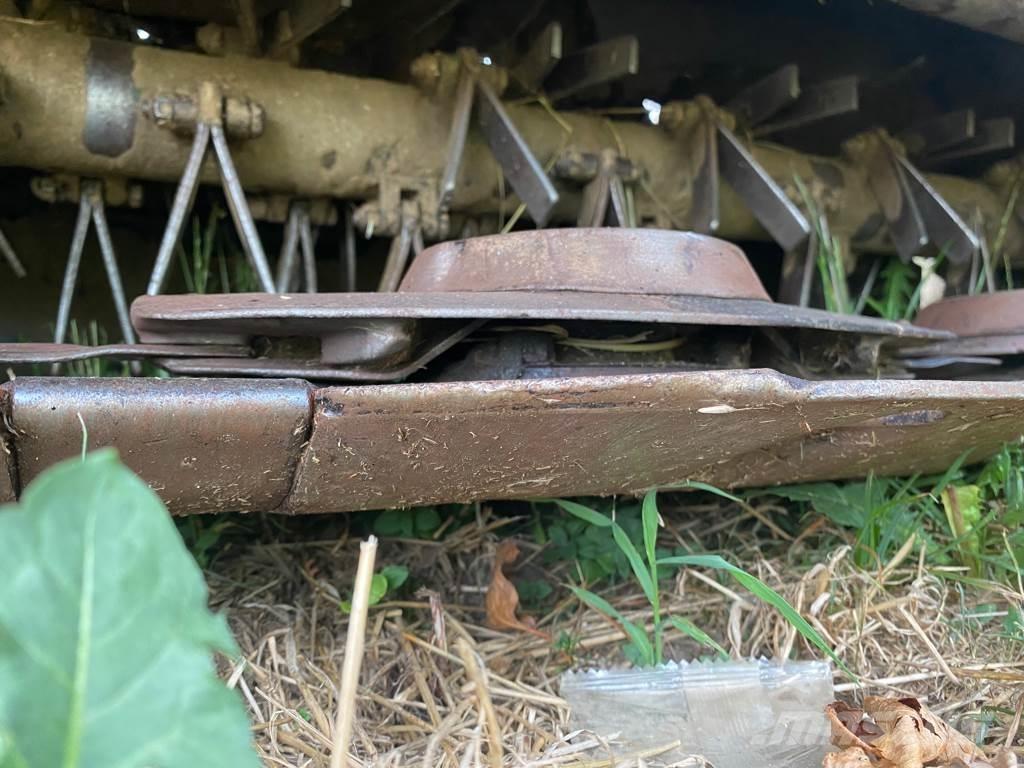 John Deere 131 Priključne i vučne kosilice
