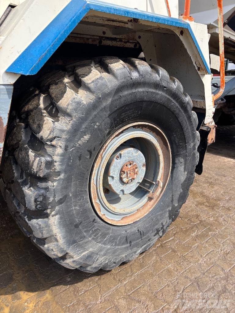 Terex TA 300 Zglobni demperi