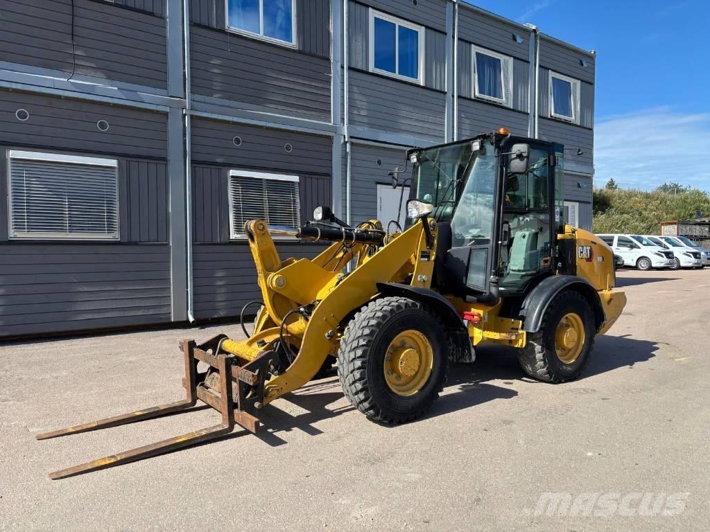 CAT 906 M Utovarivači na kotačima
