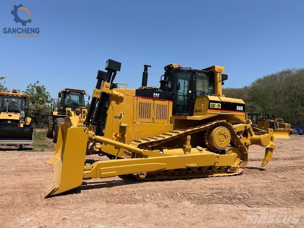 CAT D 8 R Buldožeri gusjeničari