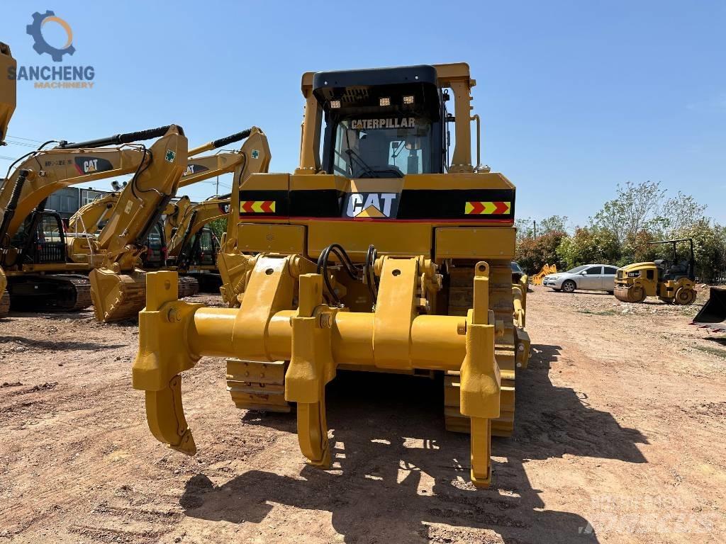 CAT D 8 R Buldožeri gusjeničari