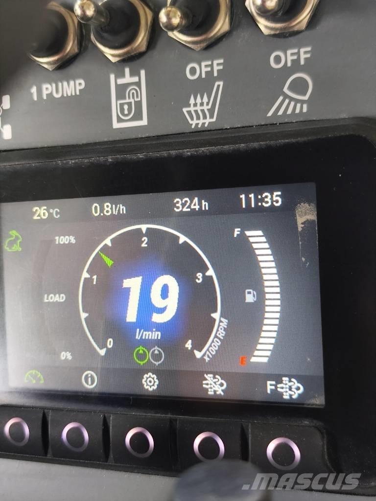 Avant 650 Višenamjenski utovarivači