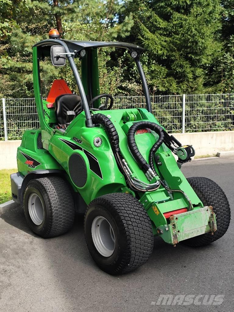 Avant 650 Višenamjenski utovarivači