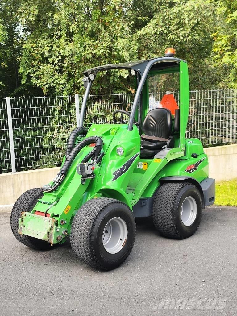 Avant 650 Višenamjenski utovarivači