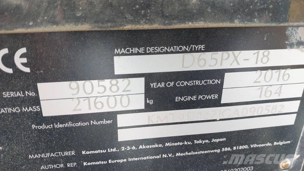Komatsu D 65 PX-18 Buldožeri gusjeničari